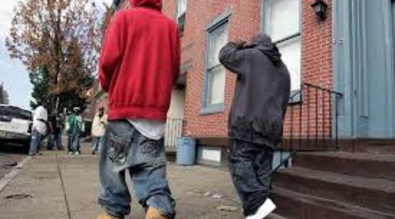 Where Did Sagging Come From?